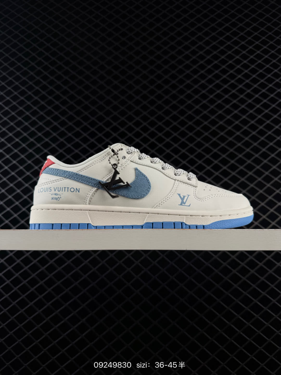 NIKE AIR FORCE 1 NIKE AIR FORCE 1